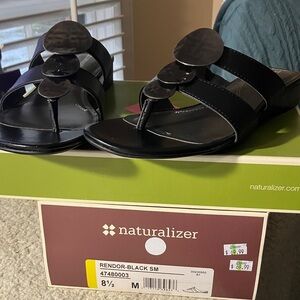 Naturalizer Rendor-Black Slide Sandals